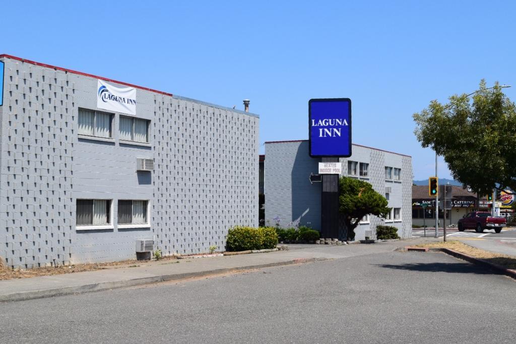 Hotel Laguna