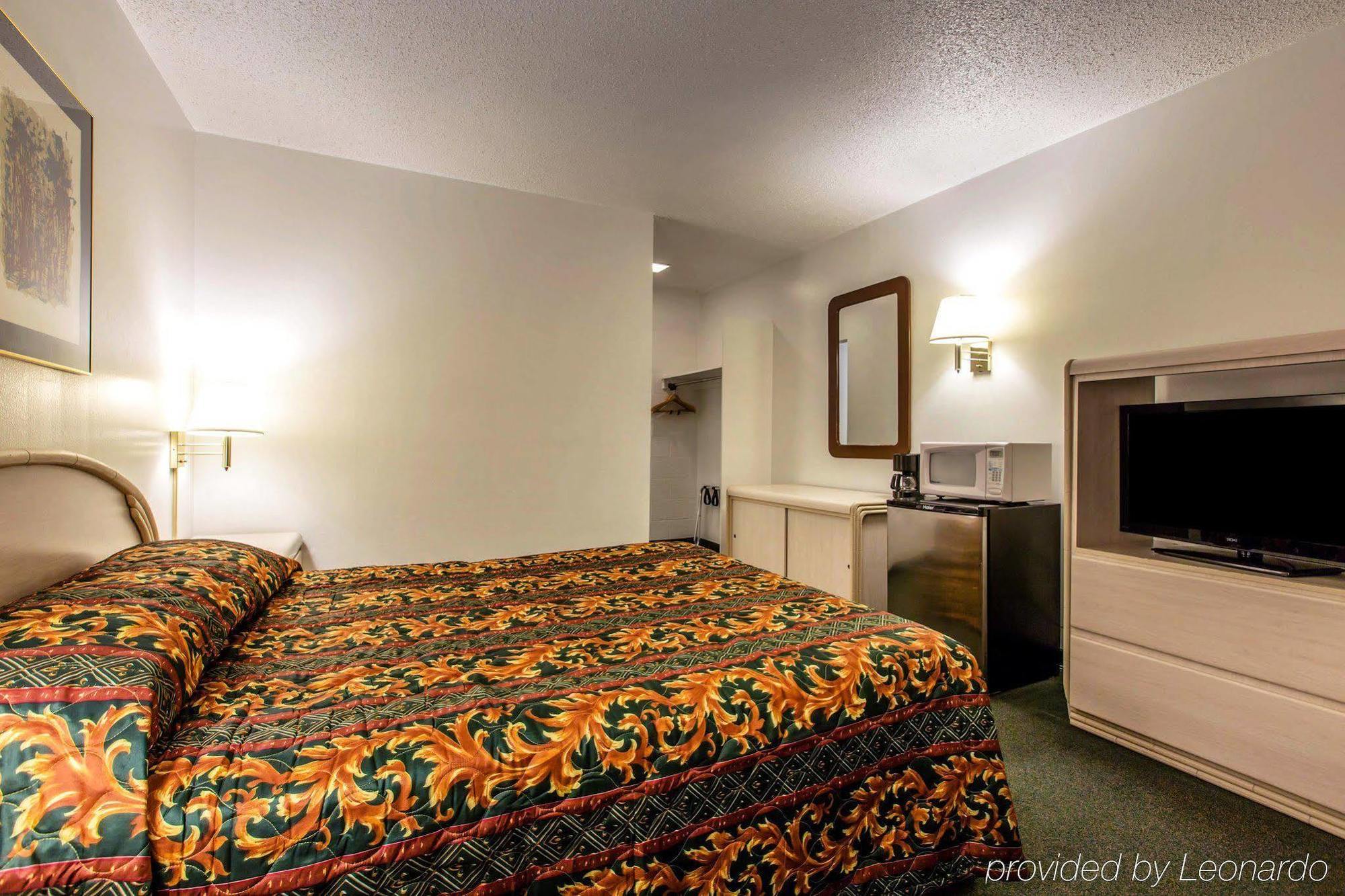 Hotel Laguna 2*